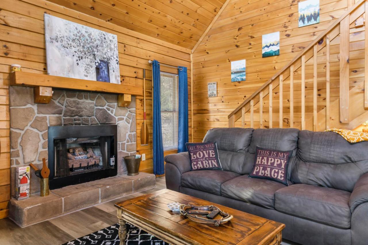 Serenity, A Rustic Log Cabin Retreat Sevierville Eksteriør bilde